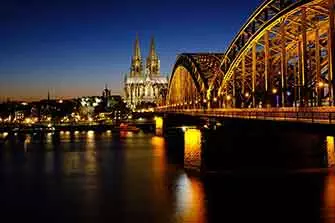 Liebesschloss-Bücke-Köln-Hohenzollernbrücke